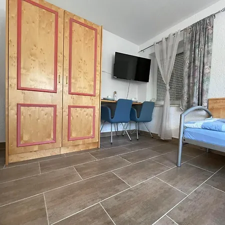 Zv-scholtz Gaestehaus Simbacher Strasse 7 Pensionat *