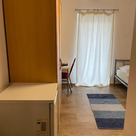 게스트하우스 Zv-scholtz Gaestehaus Simbacher Strasse 7 Neuötting
