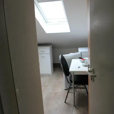 Zv-scholtz Gaestehaus Simbacher Strasse 7 *