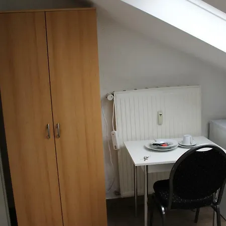 Zv-scholtz Gaestehaus Simbacher Strasse 7 * Neuotting