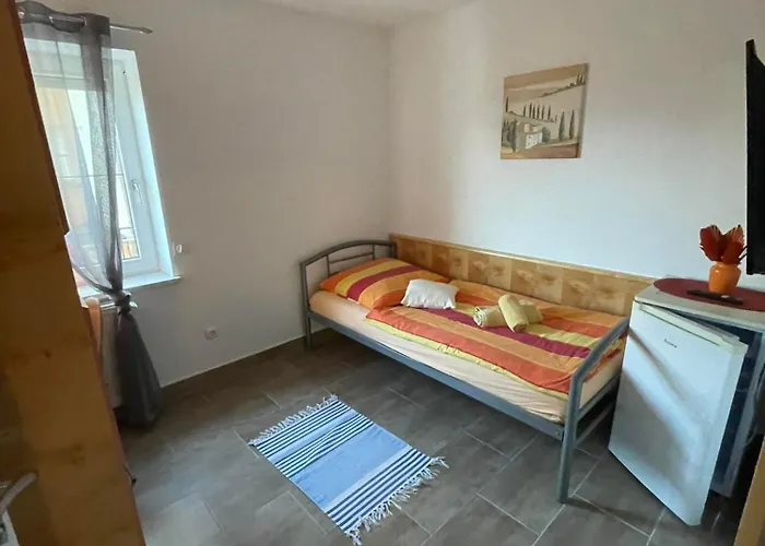 Zv-scholtz Gaestehaus Simbacher Strasse 7 Πανσιόν Neuötting