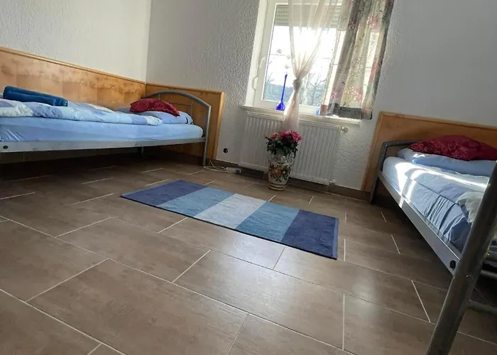 Πανσιόν Zv-scholtz Gaestehaus Simbacher Strasse 7 *