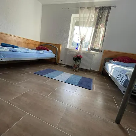 Konukevi Zv-scholtz Gaestehaus Simbacher Strasse 7 *