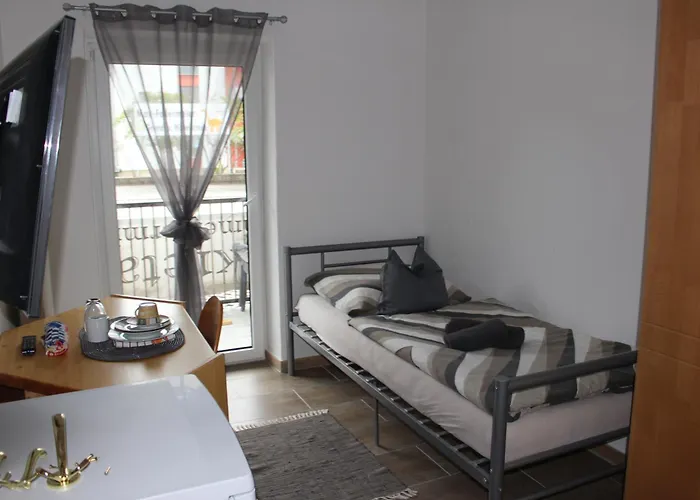 Zv-scholtz Gaestehaus Simbacher Strasse 7 招待所 *